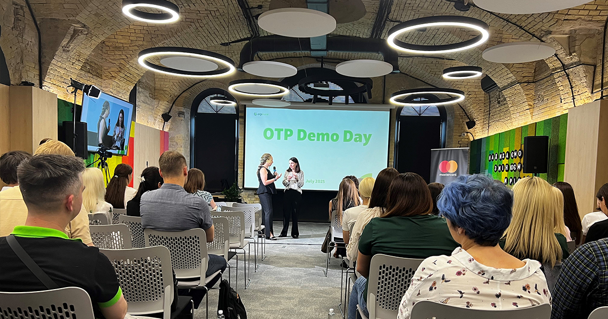 Demo Day ІІQ at OTP Bank: AI Integration, Team Achievements, and Digital Plans
