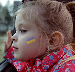 OTP Bank Helps Ukraine and plARTform collect funds for the heroes’ kids